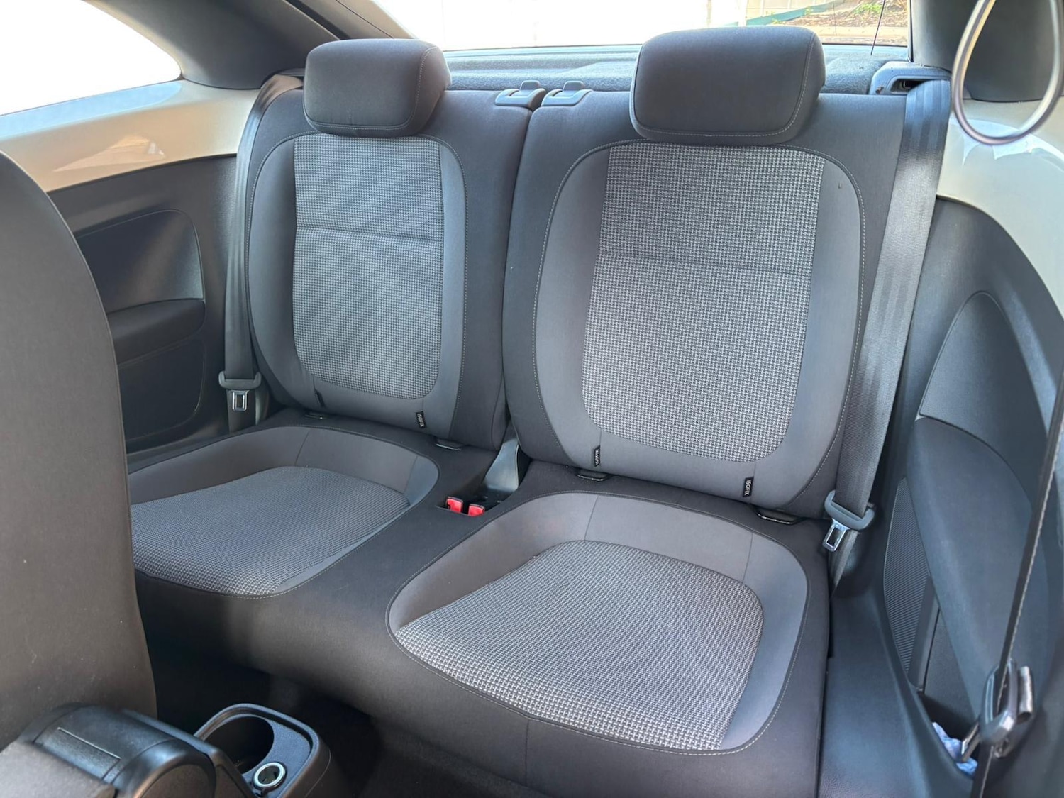 Used Volkswagen Beetle 2016 for sale - 78156609: Photo 51