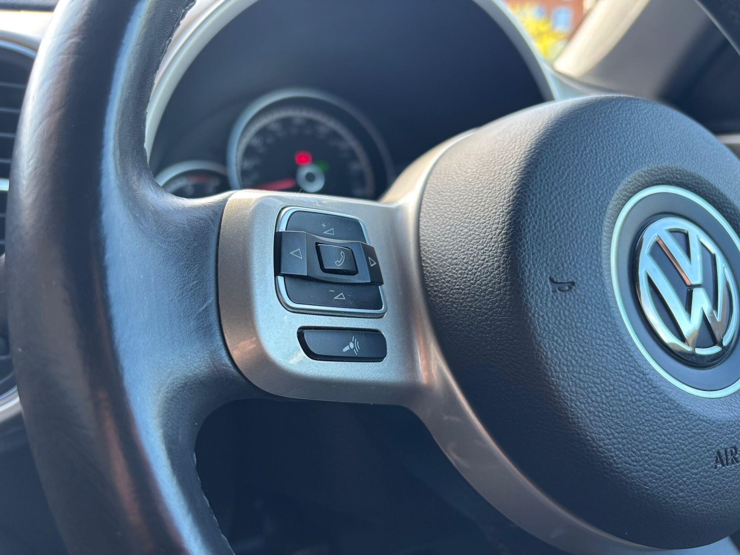 Used Volkswagen Beetle 2016 for sale - 78156609: Photo 64