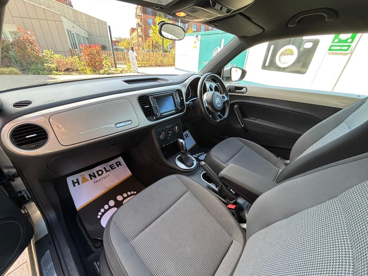 Used Volkswagen Beetle 2016 for sale - 78156609: Photo 65