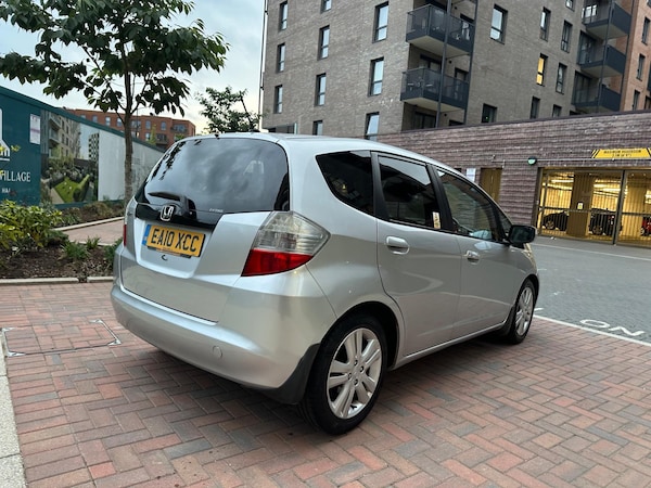 Used Honda Jazz 2010 for sale - 74762919: Photo 11