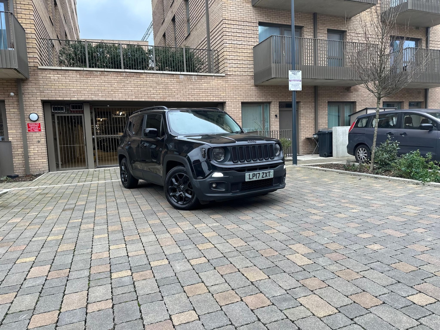 Used Jeep Renegade 2017 for sale - 76042032: Photo 12