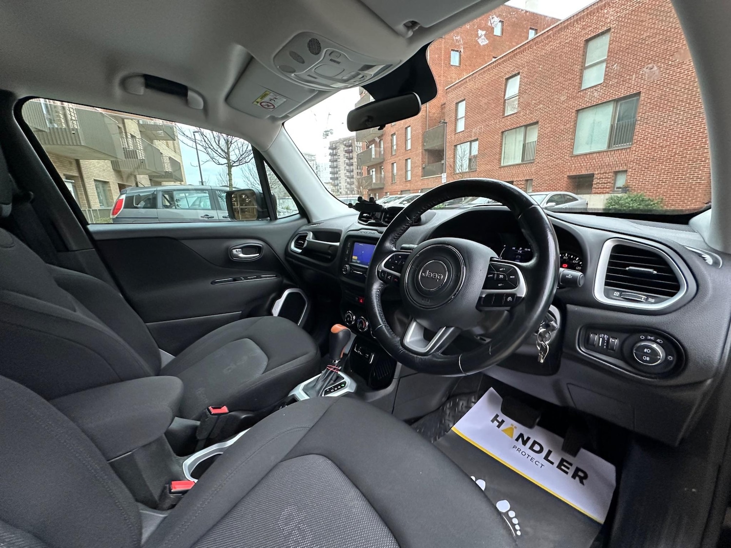 Used Jeep Renegade 2017 for sale - 76042032: Photo 24