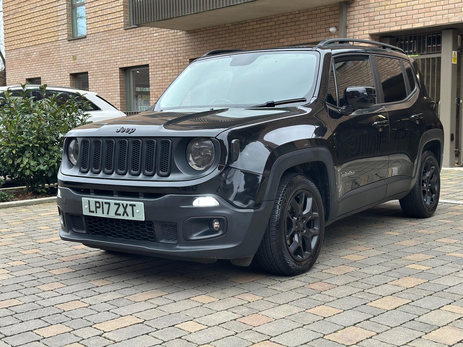 Used Jeep Renegade 2017 for sale - 76042032: Photo 5