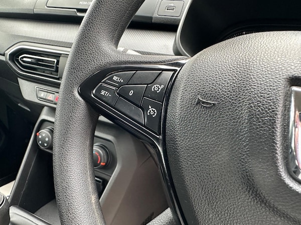 Used Dacia Sandero 2021 for sale - 74293775: Photo 32