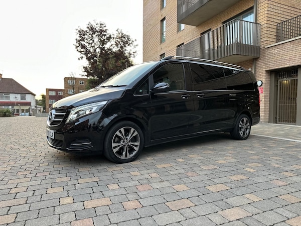 Used Mercedes-Benz V-Class 2018 for sale - 74690852: Photo 13