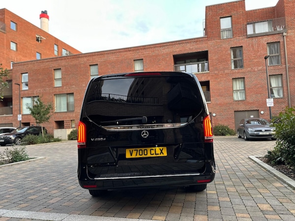 Used Mercedes-Benz V-Class 2018 for sale - 74690852: Photo 16
