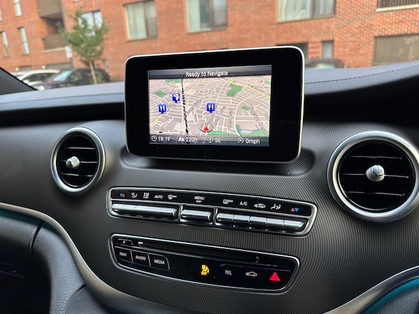 Used Mercedes-Benz V-Class 2018 for sale - 74690852: Photo 32