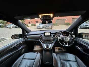 Used Mercedes-Benz V-Class 2018 for sale - 74690852: Photo