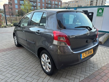 Used Toyota Yaris 2011 for sale - 78135876: Photo