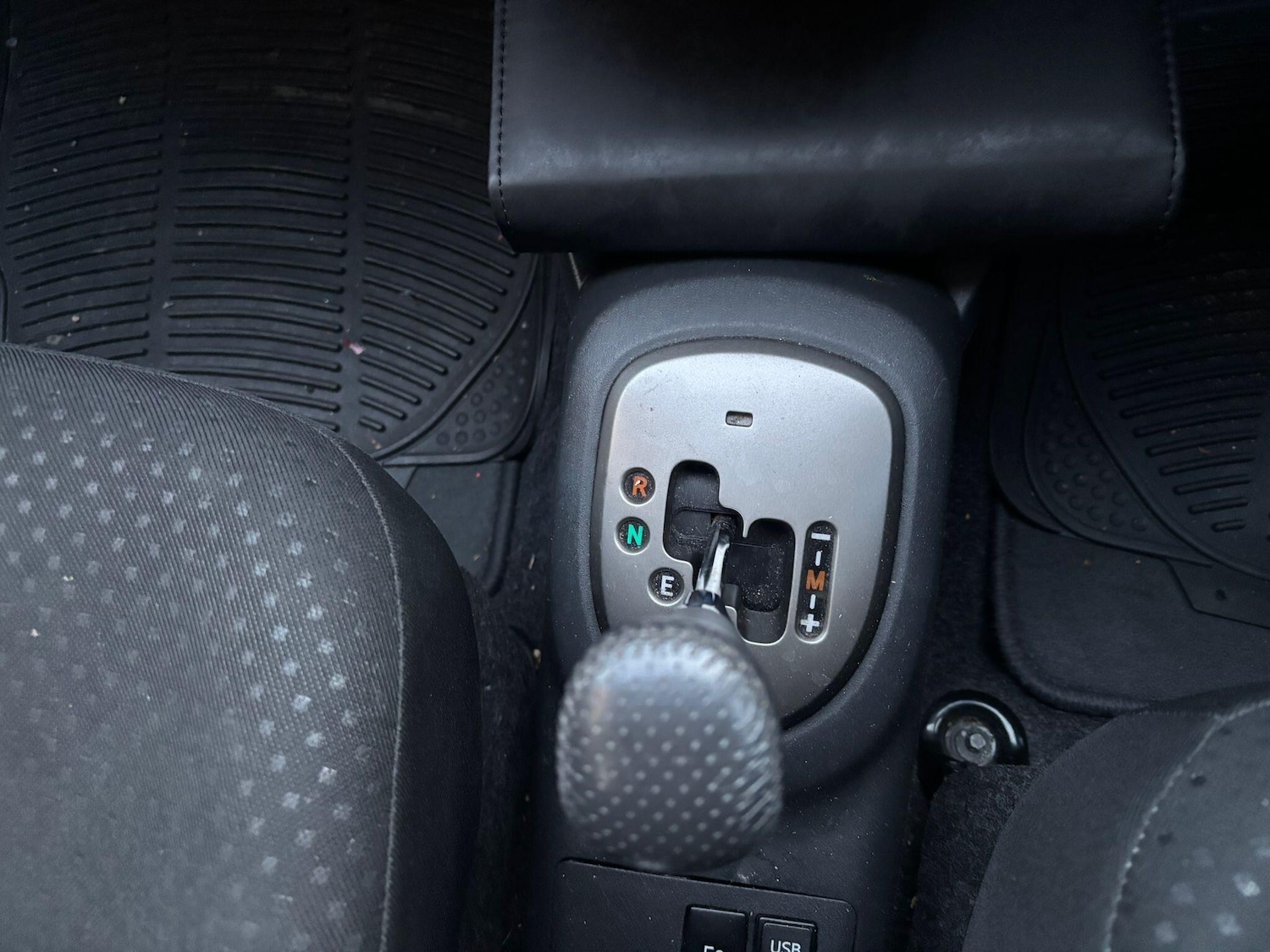 Used Toyota Yaris for sale - 78135876: Photo 35