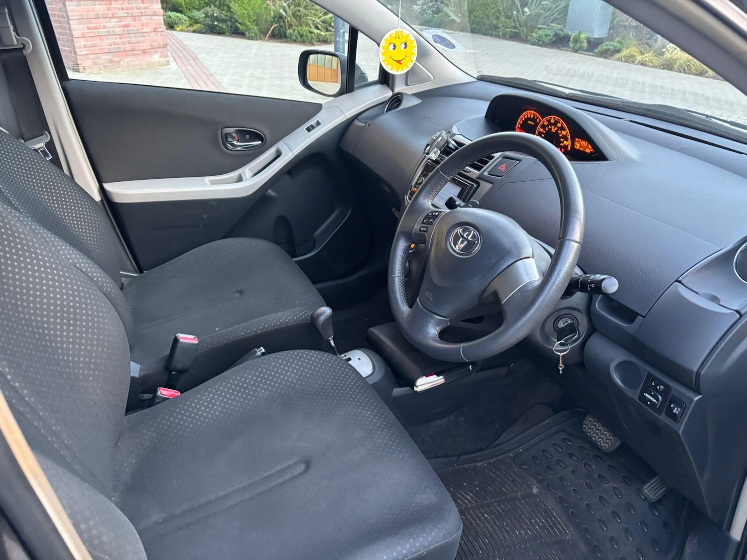 Used Toyota Yaris for sale - 78135876: Photo 36