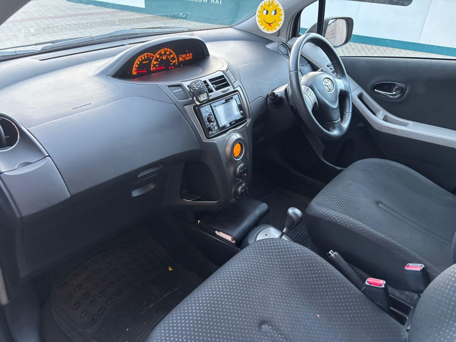 Used Toyota Yaris for sale - 78135876: Photo 4