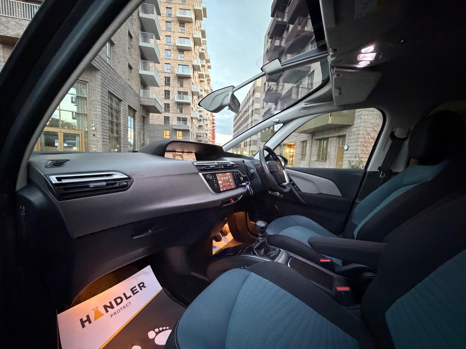 Used Citroen C4 2018 for sale - 76802215: Photo 21