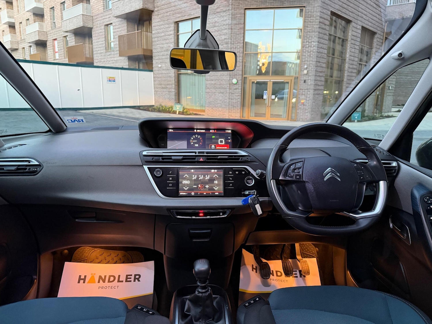 Used Citroen C4 2018 for sale - 76802215: Photo 22