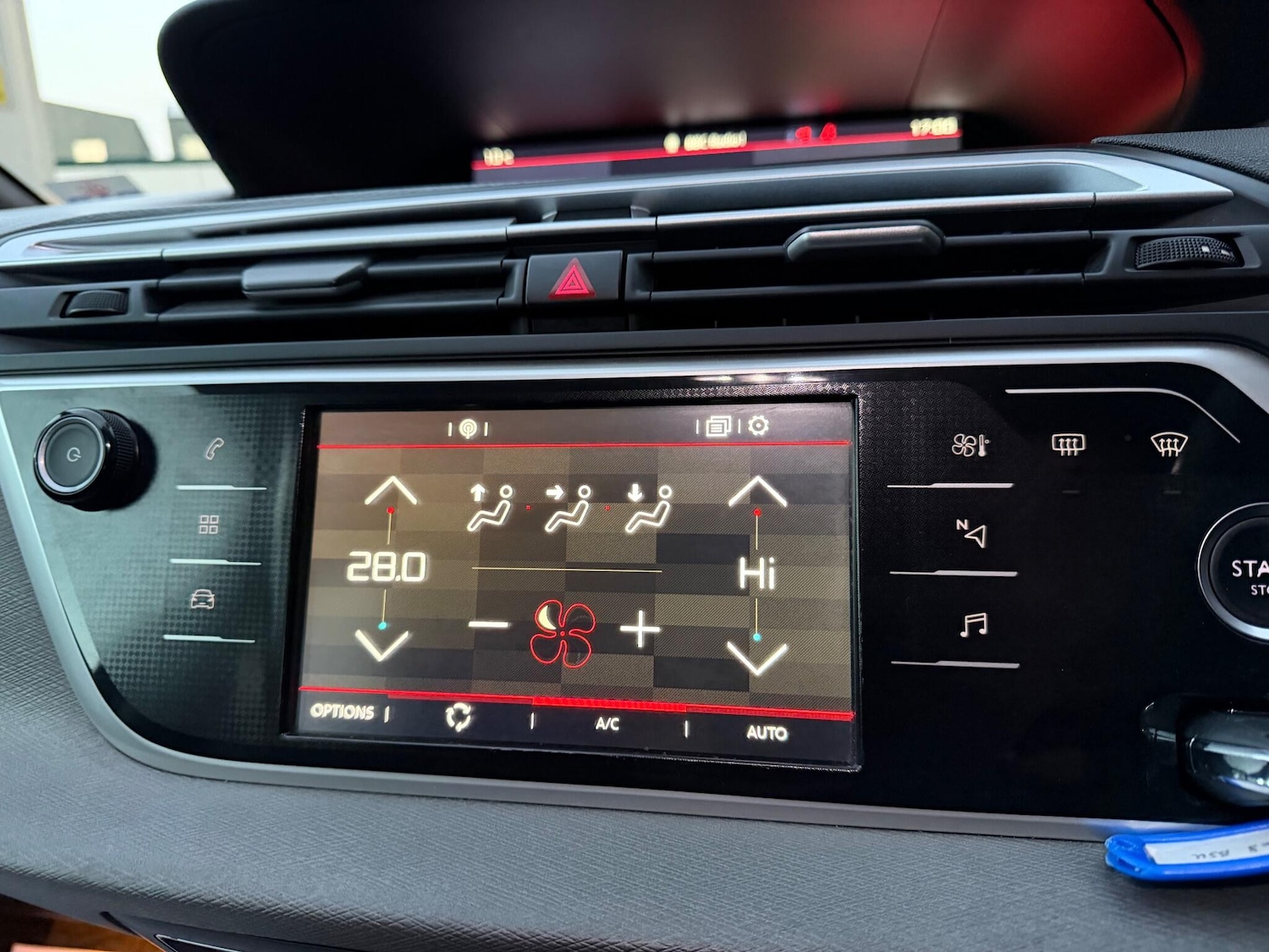 Used Citroen C4 2018 for sale - 76802215: Photo 36