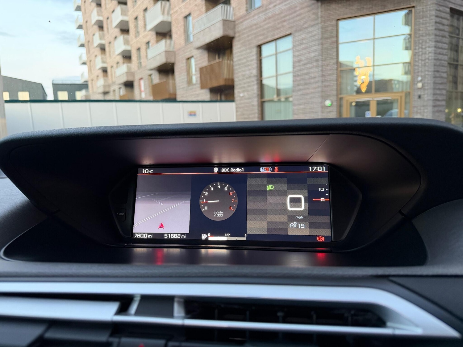 Used Citroen C4 2018 for sale - 76802215: Photo 38