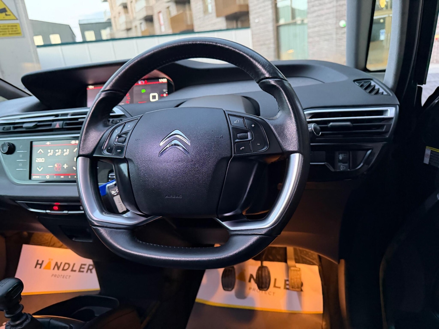 Used Citroen C4 2018 for sale - 76802215: Photo 39