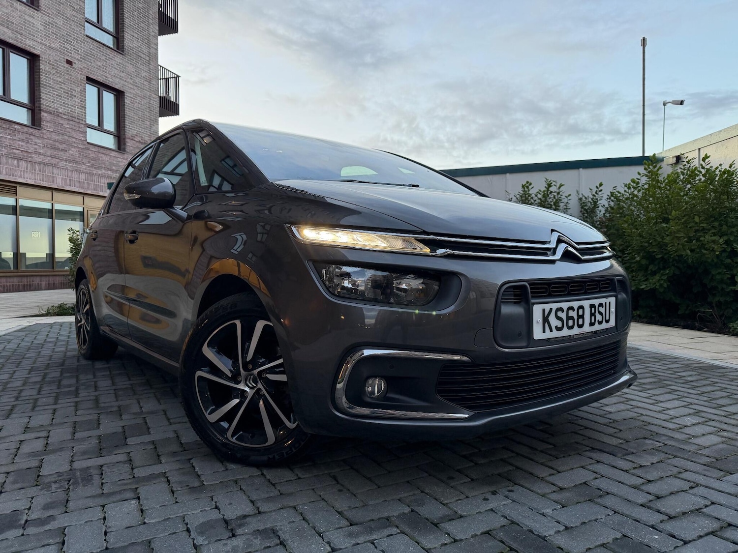 Used Citroen C4 2018 for sale - 76802215: Photo 9