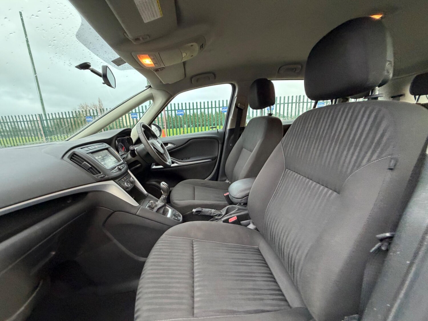 Used Vauxhall Zafira 2017 for sale - 77484219: Photo 27
