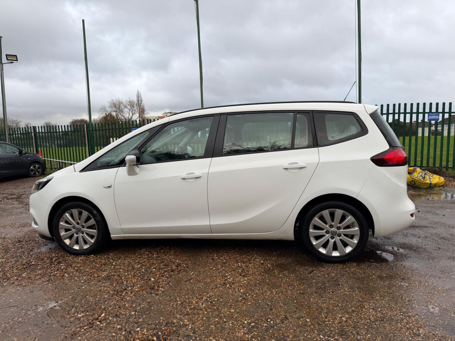 Used Vauxhall Zafira 2017 for sale - 77484219: Photo 7