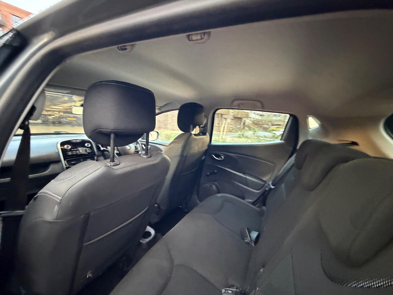 Used Renault Clio 2019 for sale - 76855673: Photo 24