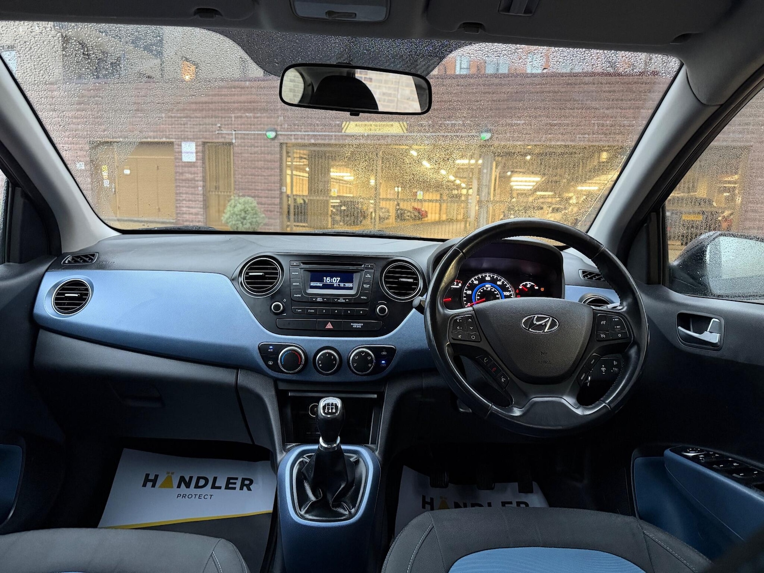 Used Hyundai i10 2014 for sale - 76781627: Photo 26