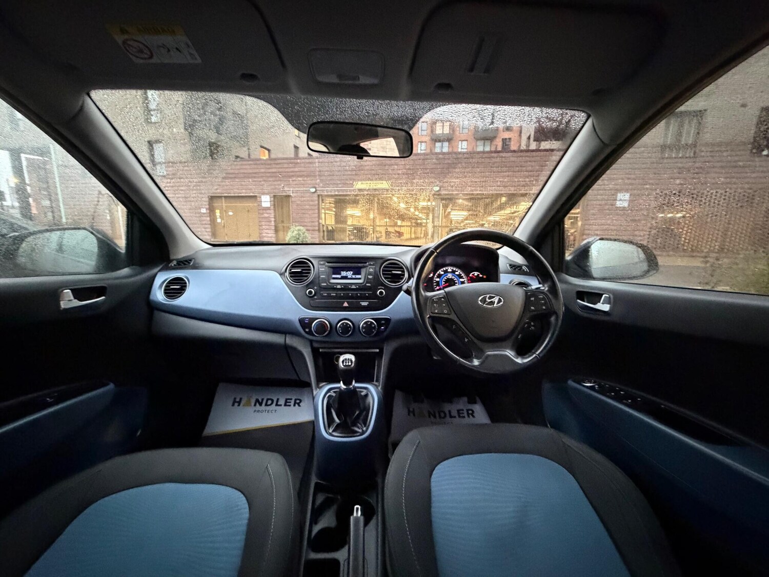 Used Hyundai i10 2014 for sale - 76781627: Photo 31