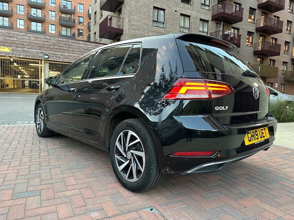 Used Volkswagen Golf 2019 for sale - 75459055: Photo 5