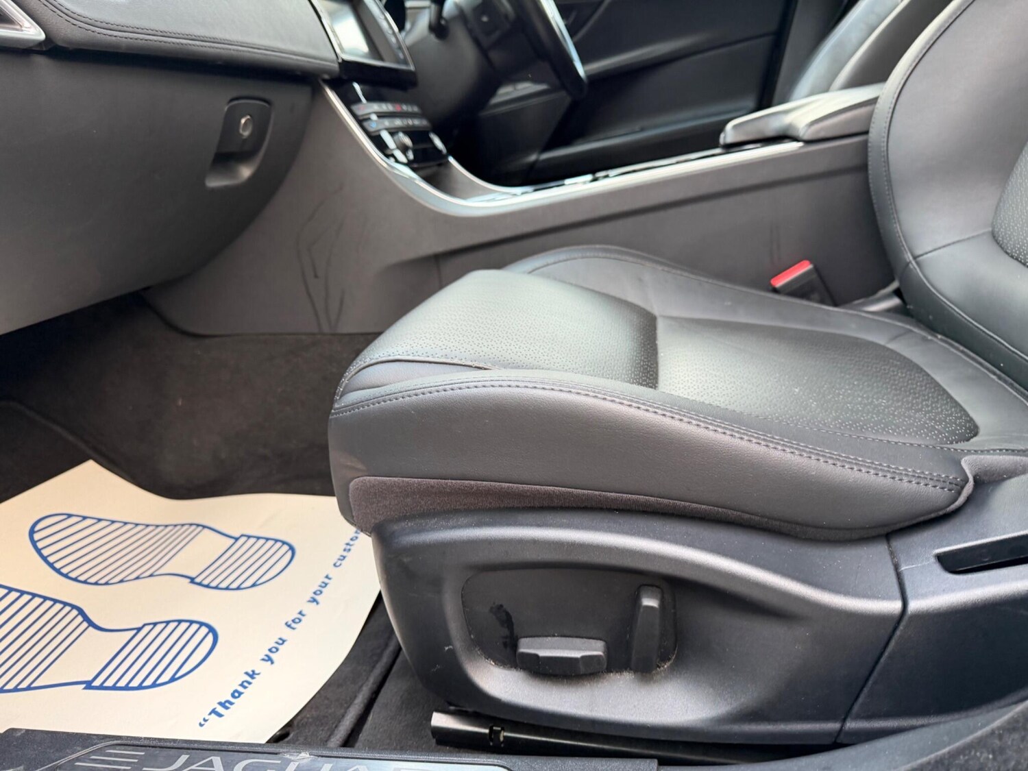 Used Jaguar XE for sale - 77484387: Photo 43