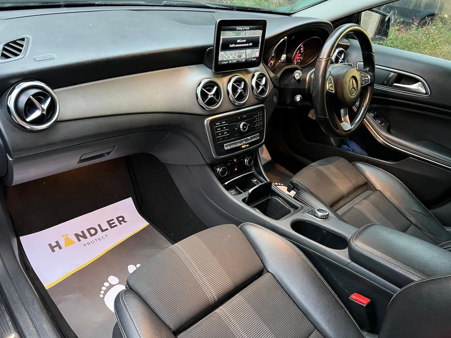 Used Mercedes-Benz GLA 2018 for sale - 76976771: Photo 4