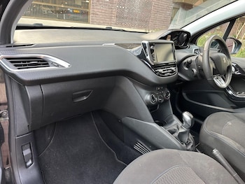 Used Peugeot 208 2017 for sale - 75949115: Photo
