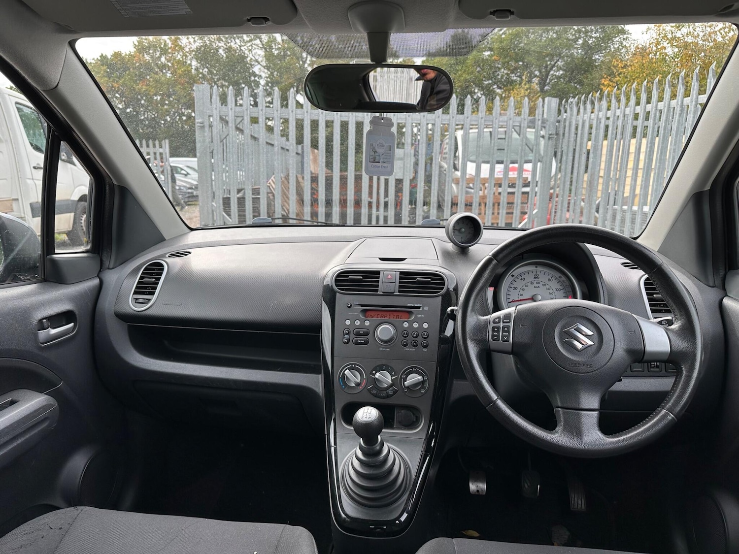 Used Suzuki Swift 2012 for sale - 76167095: Photo 3