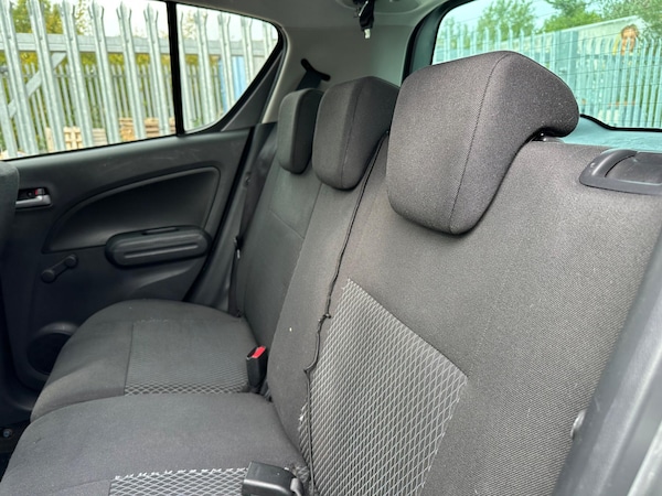 Used Suzuki Swift 2012 for sale - 76167095: Photo 8