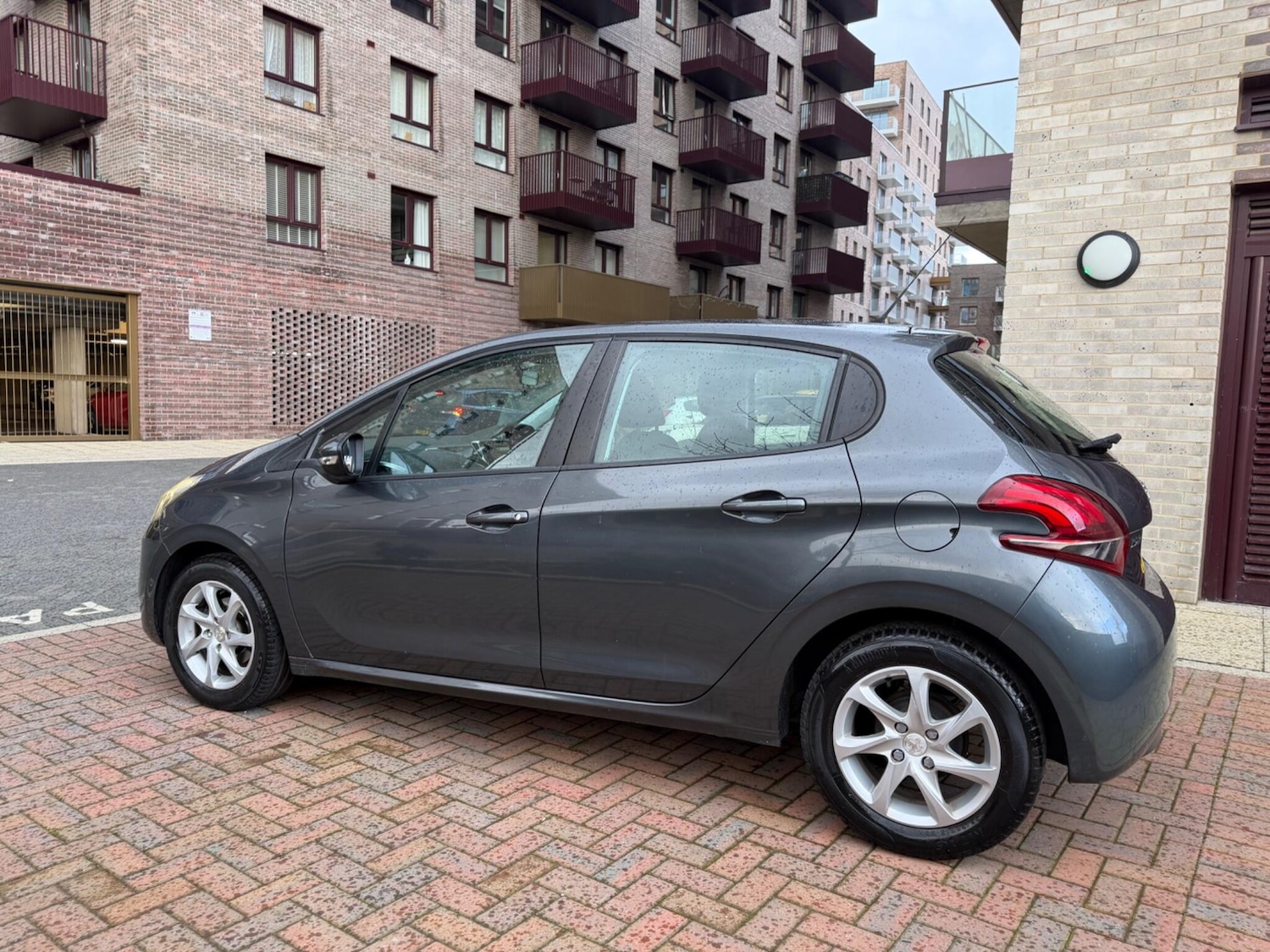 Used Peugeot 208 2016 for sale - 77396076: Photo 15