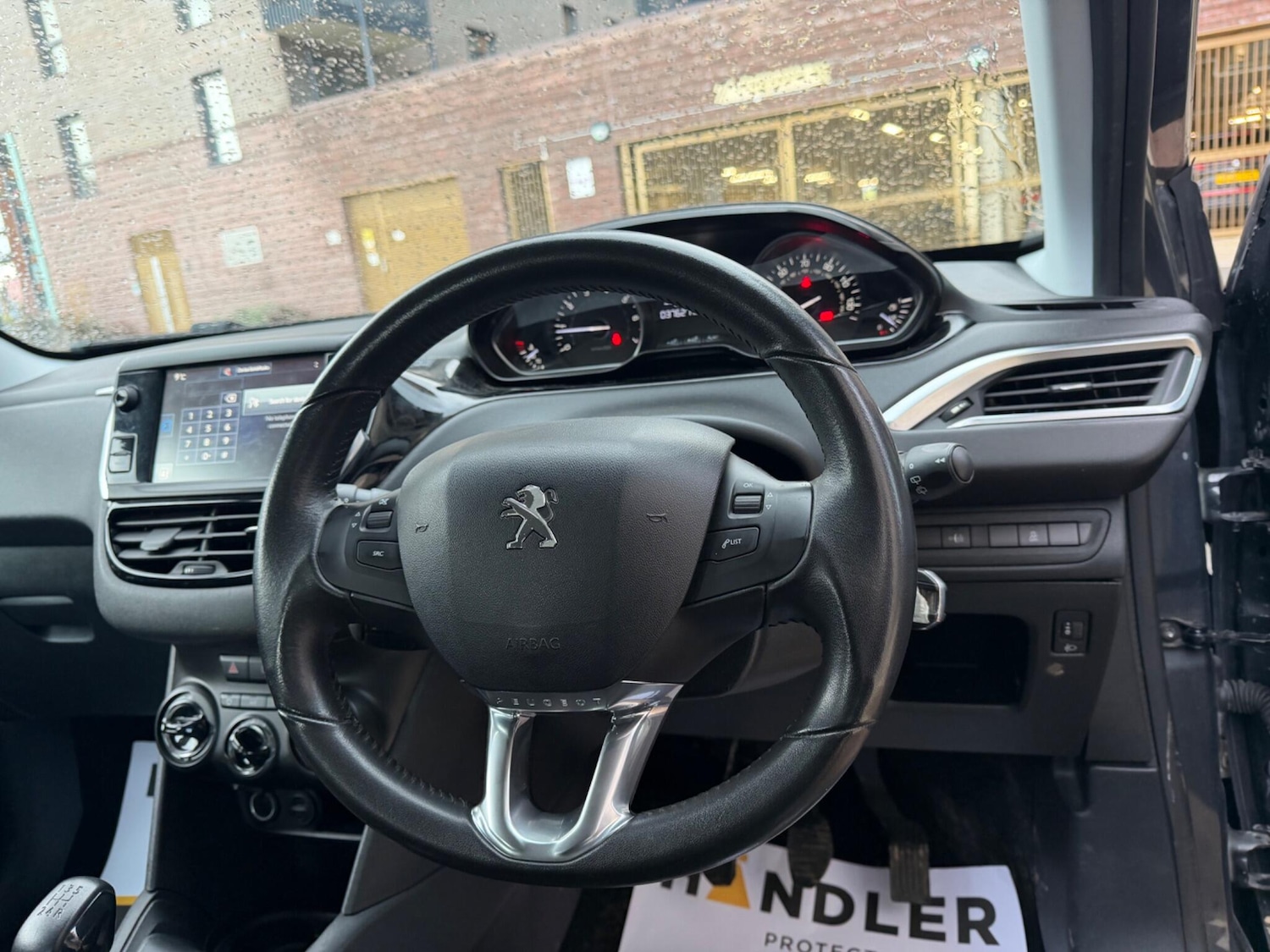 Used Peugeot 208 2016 for sale - 77396076: Photo 34