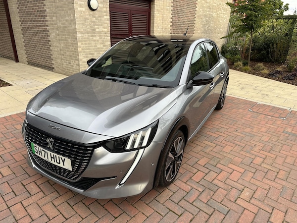 Used Peugeot E-208 2021 for sale - 76121873: Photo 16