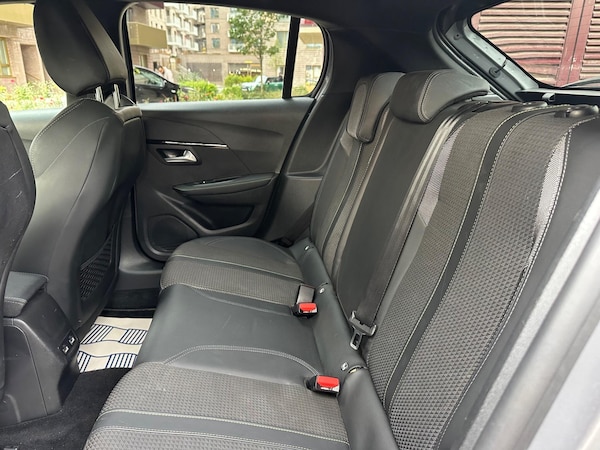 Used Peugeot E-208 2021 for sale - 76121873: Photo 18