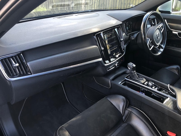 Used Volvo V90 2017 for sale - 74935323: Photo 4