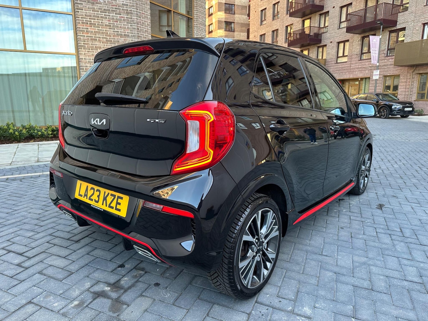 Used Kia Picanto 2023 for sale - 76702078: Photo 17