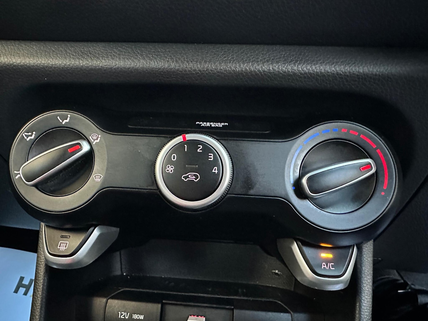 Used Kia Picanto 2023 for sale - 76702078: Photo 29