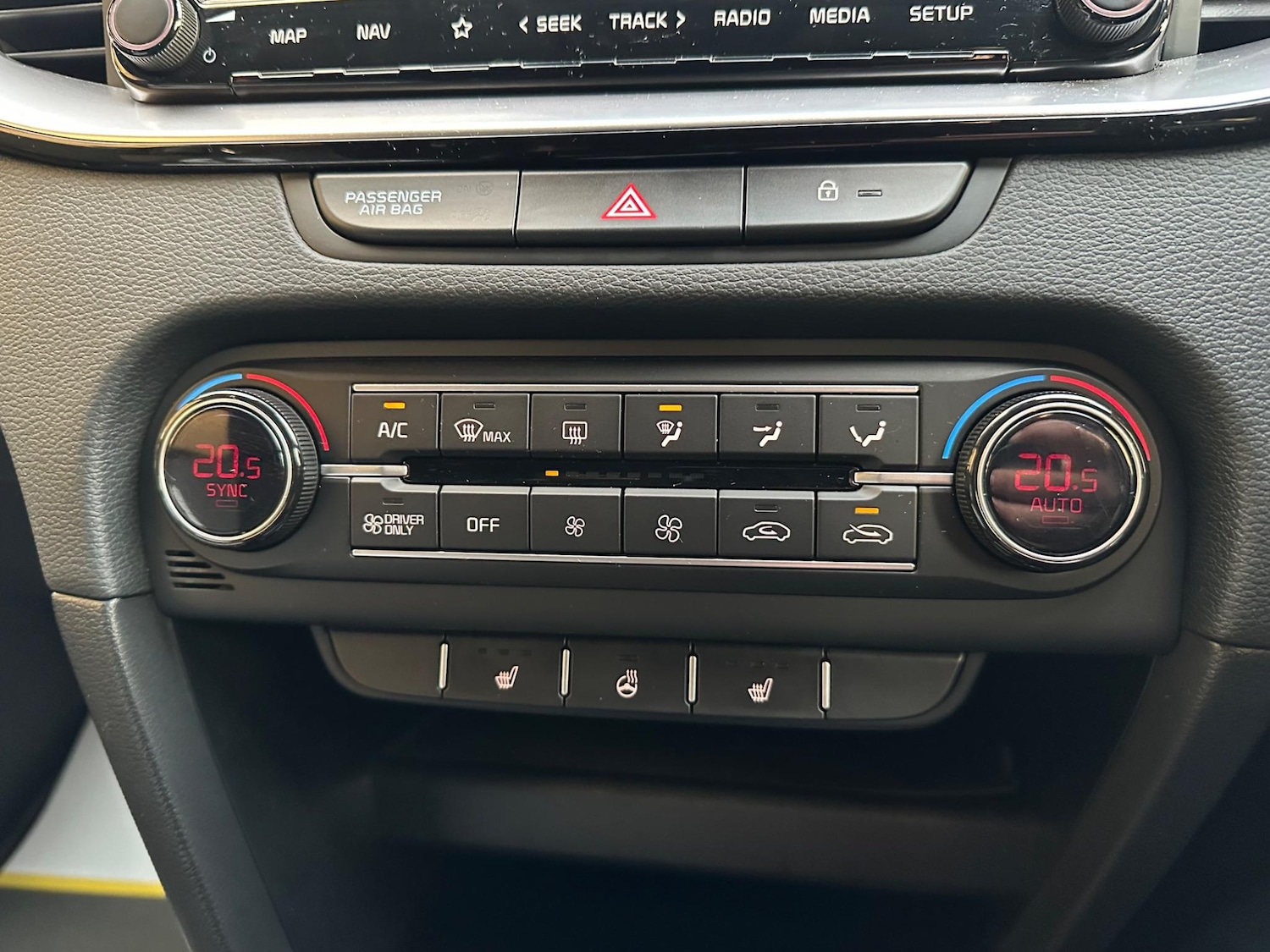 Used Kia XCeed 2023 for sale - 76992039: Photo 28