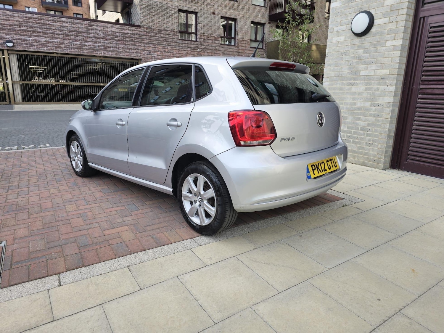 Vehicle 25