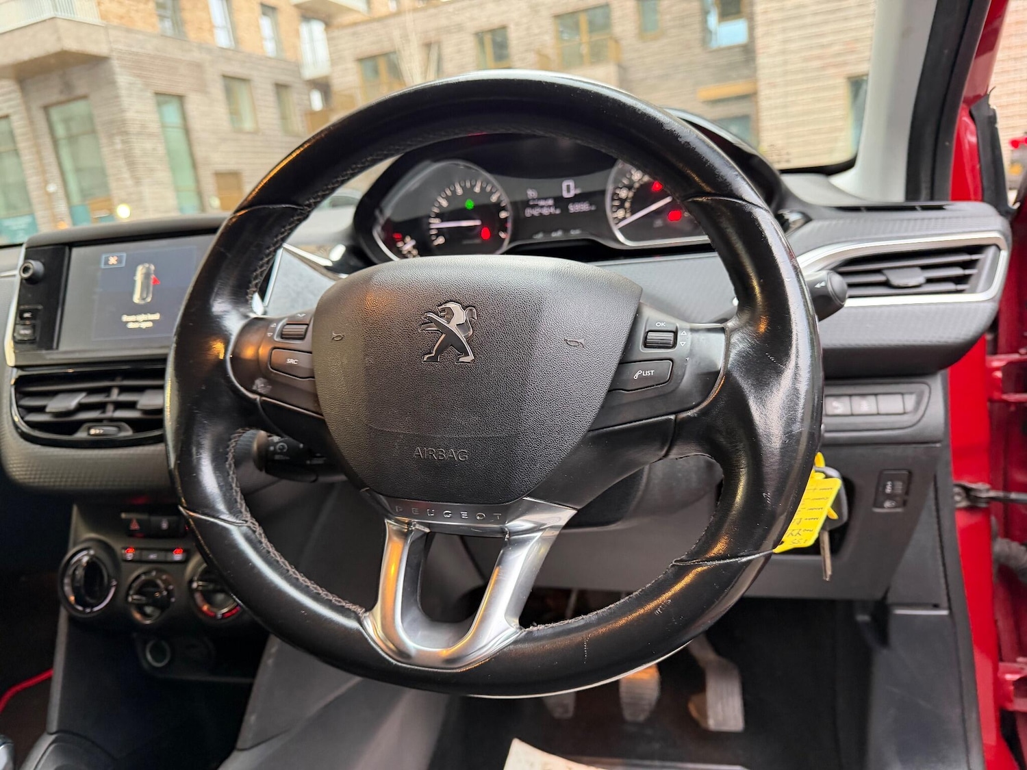 Used Peugeot 208 2015 for sale - 77175269: Photo 33