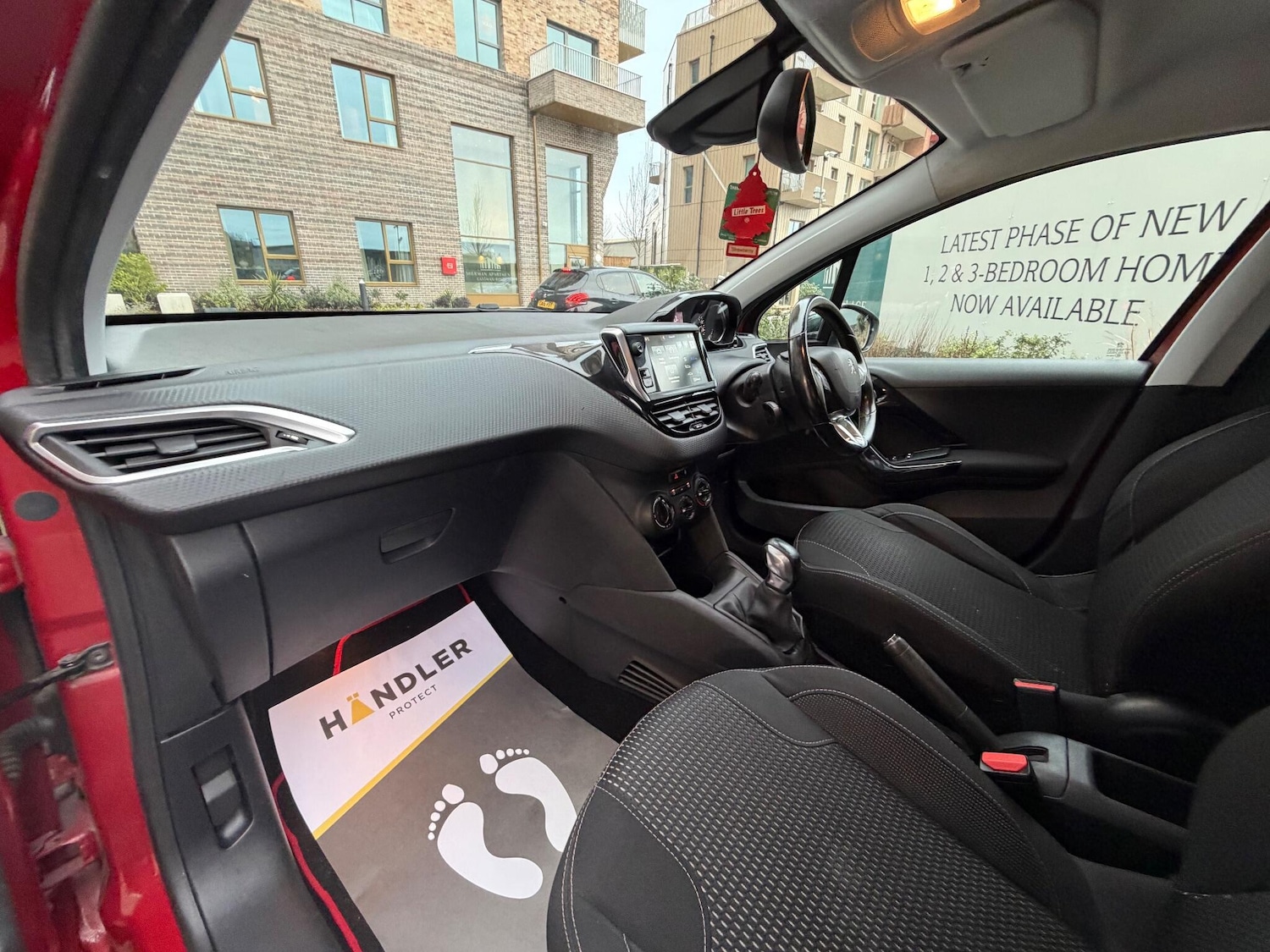 Used Peugeot 208 2015 for sale - 77175269: Photo 34