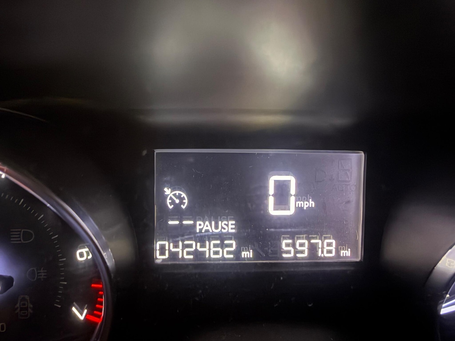 Used Peugeot 208 2015 for sale - 77175269: Photo 4