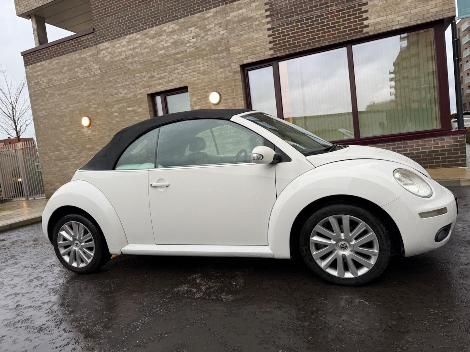 Used Volkswagen Beetle 2009 for sale - 77291413: Photo 14