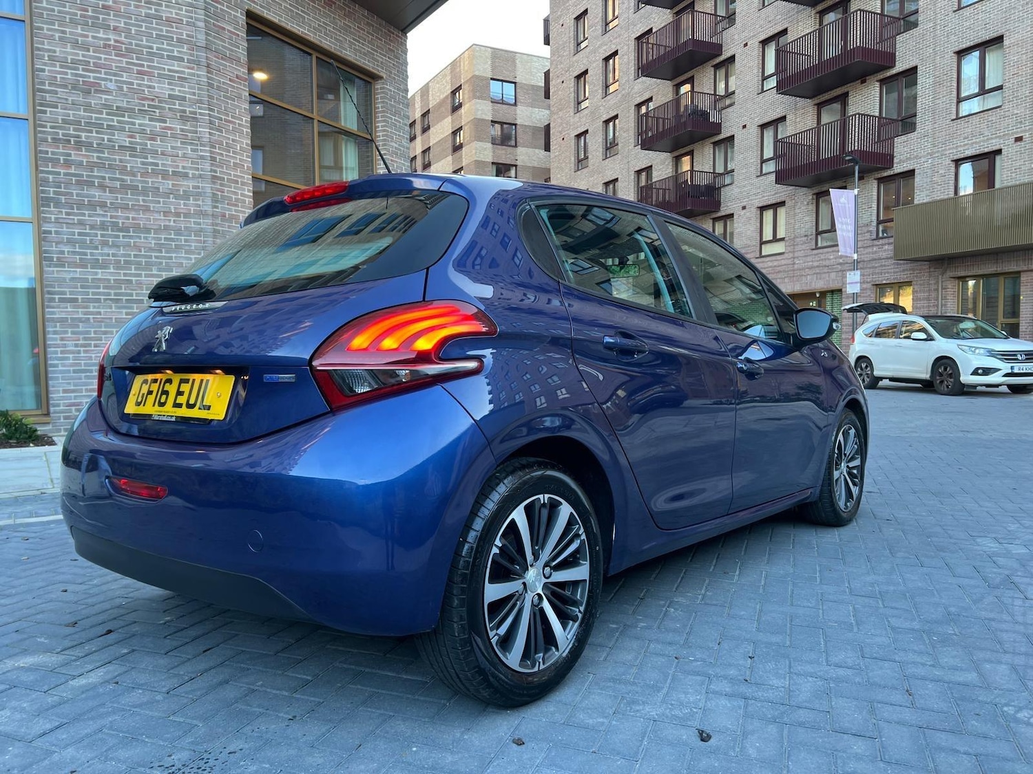 Used Peugeot 208 2016 for sale - 77049968: Photo 17