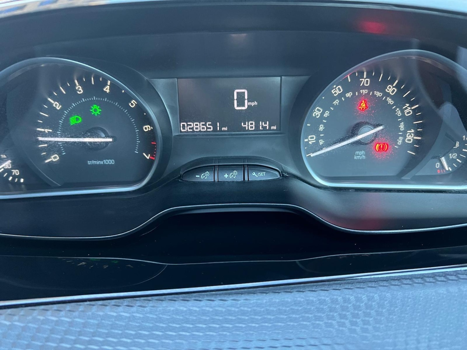 Used Peugeot 208 2016 for sale - 77049968: Photo 23