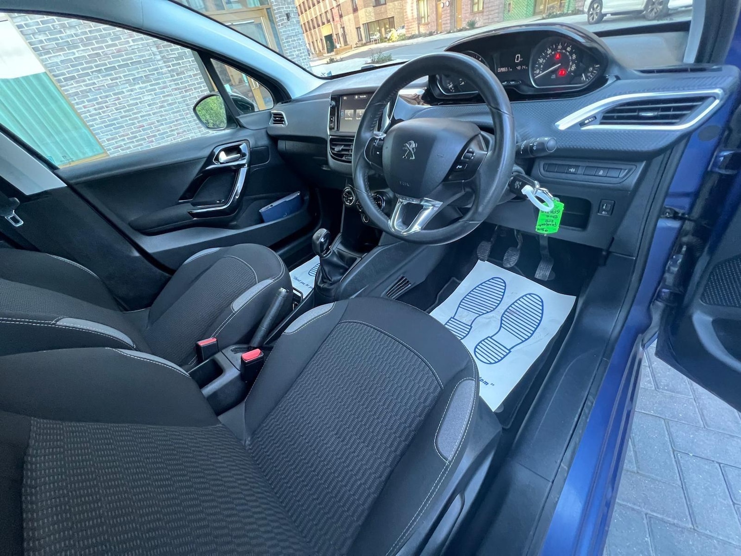 Used Peugeot 208 2016 for sale - 77049968: Photo 28