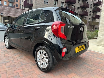 Used Kia Picanto 2018 for sale - 76121618: Photo 2